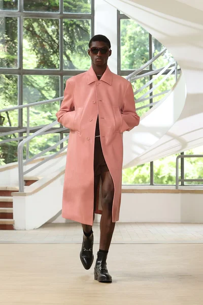 Look 4